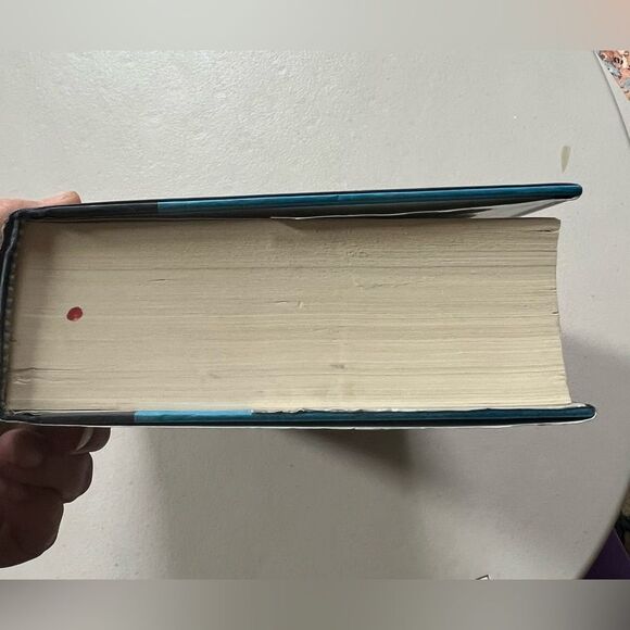 Tom Clancy: True Faith And Allegiance
Book by Mark Greaney - Picture 4 of 5